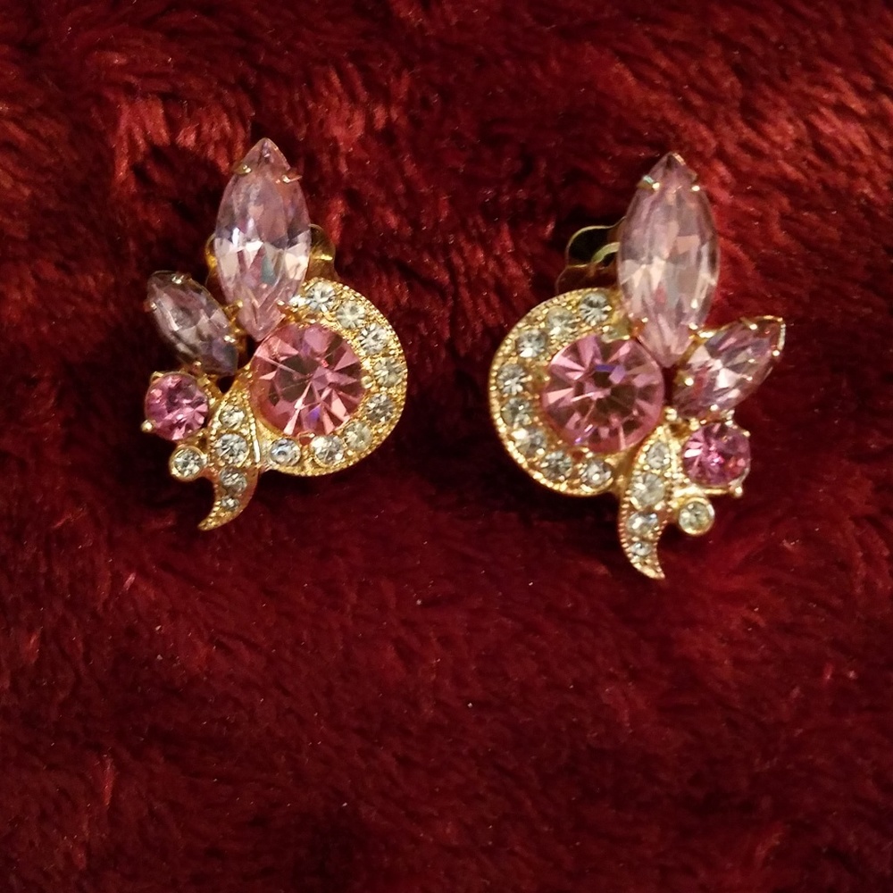 Eisenhower clip pink crystal jewel